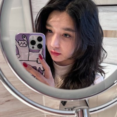 教母 godmom's profile picture