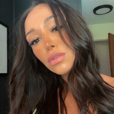StephieSmallls's profile picture