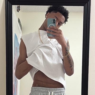 lileeco's profile picture