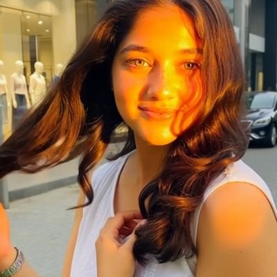 anukruti🦋🐦's profile picture