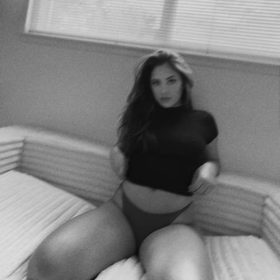 JASMINEVILLEGAS's profile picture