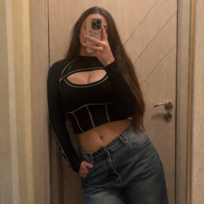 lina's profile picture