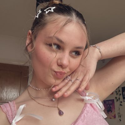 lia 🍸's profile picture