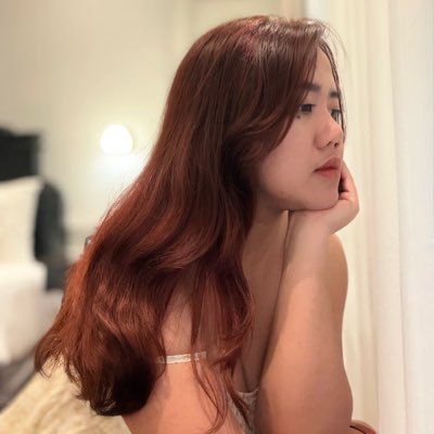 esha's profile picture
