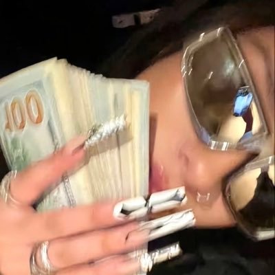 Findom Queen's profile picture