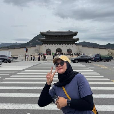 ekakunjeri's profile picture