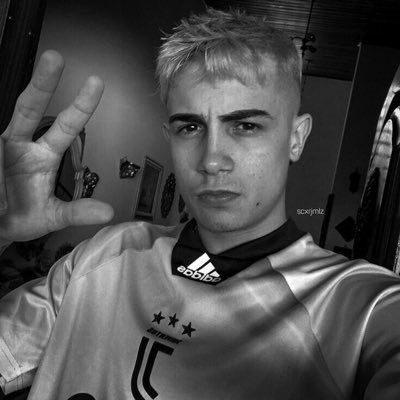 luan renault's profile picture