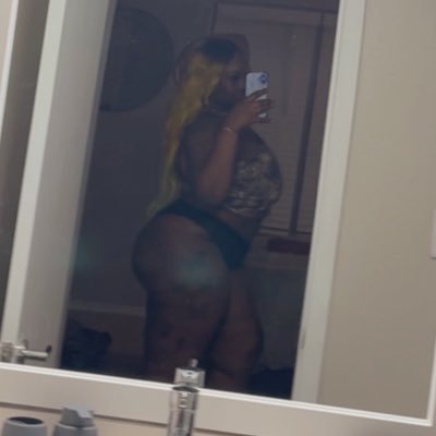 Miss Double Cheeked 🆙's profile picture
