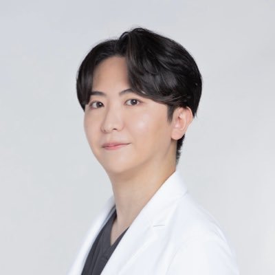 美容外科医 豊川洋次 タレ目形成/涙袋形成/小顔脂肪吸引's profile picture