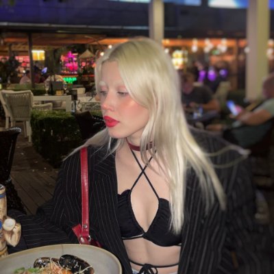 Naomi 🌸's profile picture