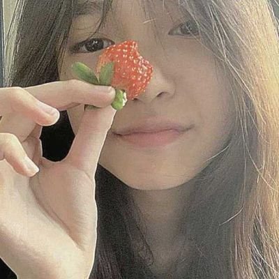 StrawberryTGR's profile picture