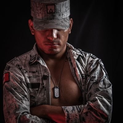 entrekbrones's profile picture