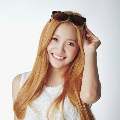 azure squirtle 🏊♀️🌊's profile picture