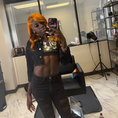 Talkktomenicee_'s profile picture