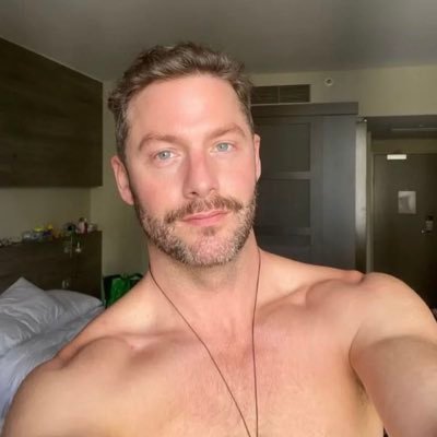 Ashton's profile picture