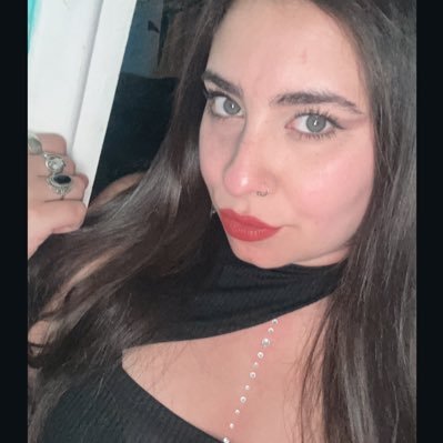 V's profile picture