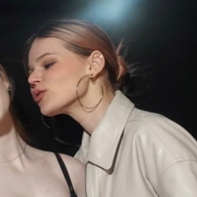isadora's profile picture