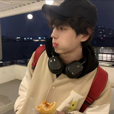 CHEN005XX's profile picture
