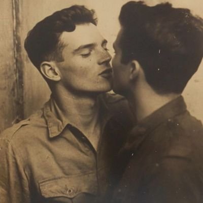 Momentsmanits's profile picture