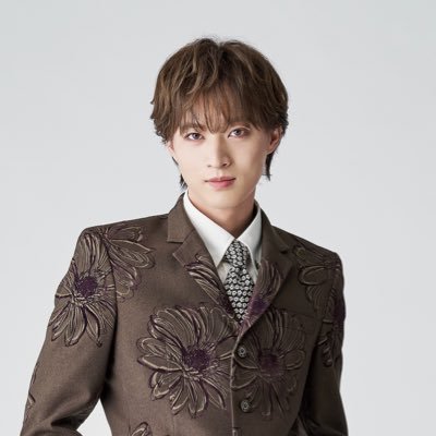 青山新オフィシャル's profile picture