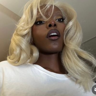 lau ໑̣ 🪩's profile picture