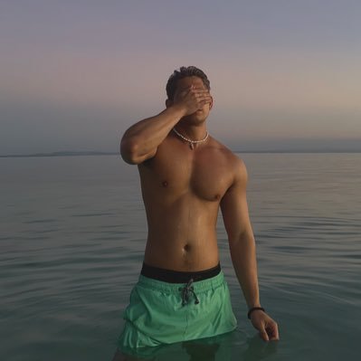 mlvry's profile picture