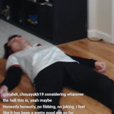 cold viet man nascar guy fuotball (blue check)'s profile picture