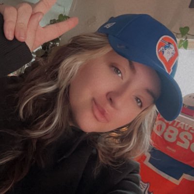 oohDB4lalaL's profile picture