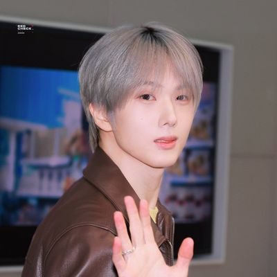 parkjwi0205's profile picture