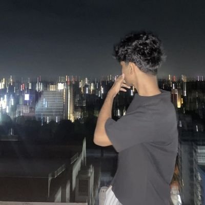 پسرجان🎒's profile picture