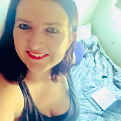 Jen 🖤🤍's profile picture