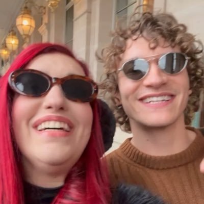 lala met connor 🏒's profile picture