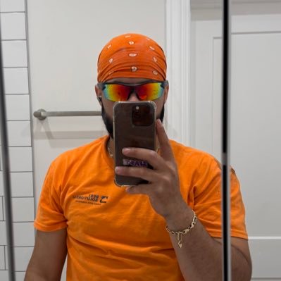 𝕱𝖊𝖊𝖙 𝖐𝖎𝖓𝖌's profile picture