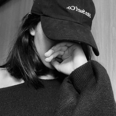 °MOON🦋's profile picture