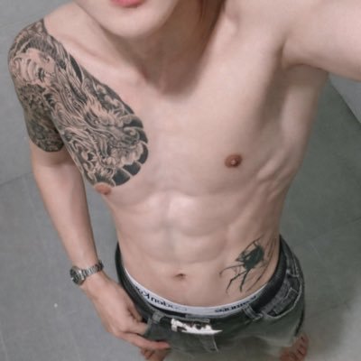 Th71_XtrwQq_'s profile picture