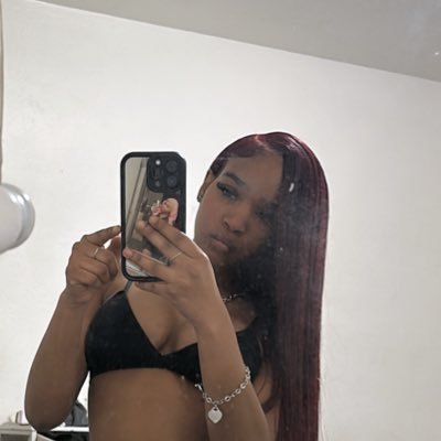 aniya's profile picture