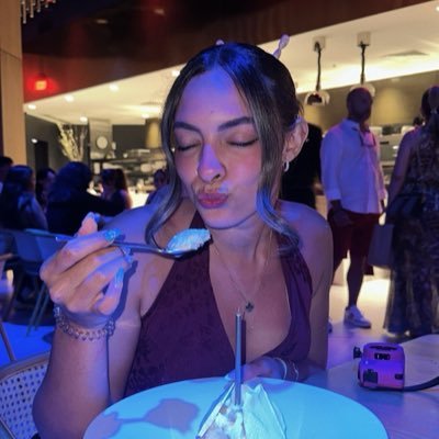 IsabellaRi41950's profile picture