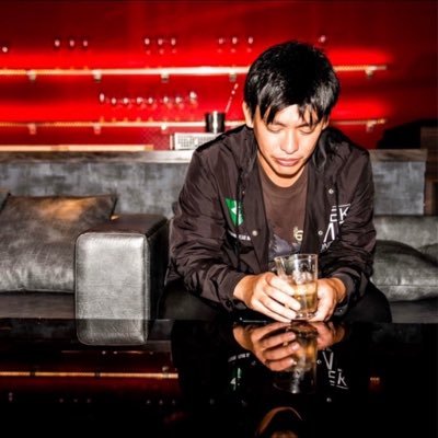 箕輪厚介's profile picture
