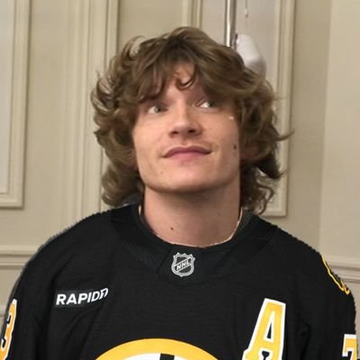 x - nat. 🪩's profile picture