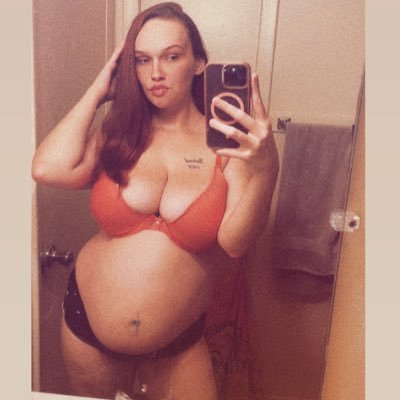 CElaine13594's profile picture