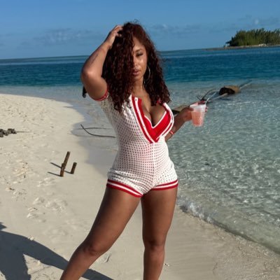 miss gurl's profile picture
