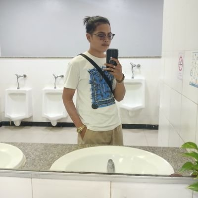 ÐèàťĤ.😈's profile picture
