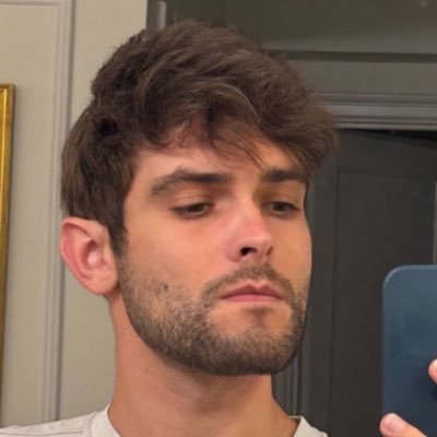 Peter Twinklage's profile picture