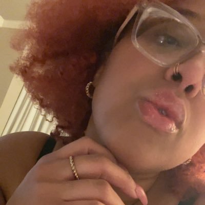 Lovely in many ways😁's profile picture