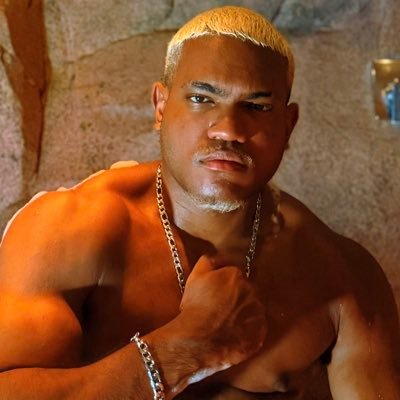 𝐽𝑂𝐸𝑌's profile picture