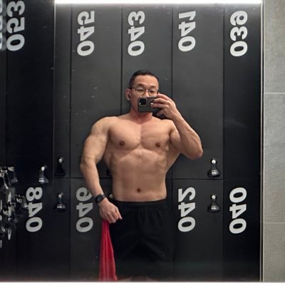 왓더's profile picture
