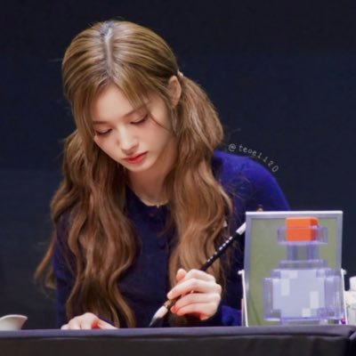 혜_湊崎の望夫石🍭🐳's profile picture
