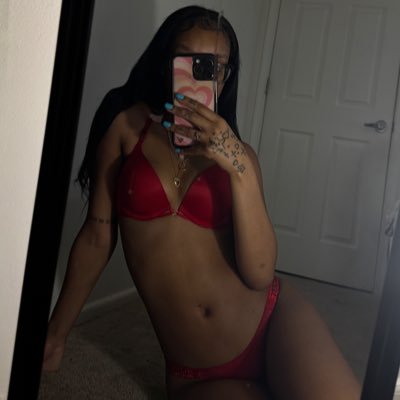 luvvlymyaa5's profile picture