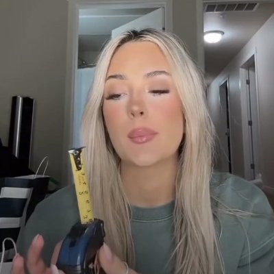 Xhotcaptions's profile picture