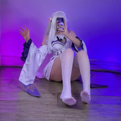 Ella's profile picture